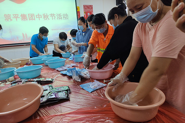 中秋节“DIY月饼”活动